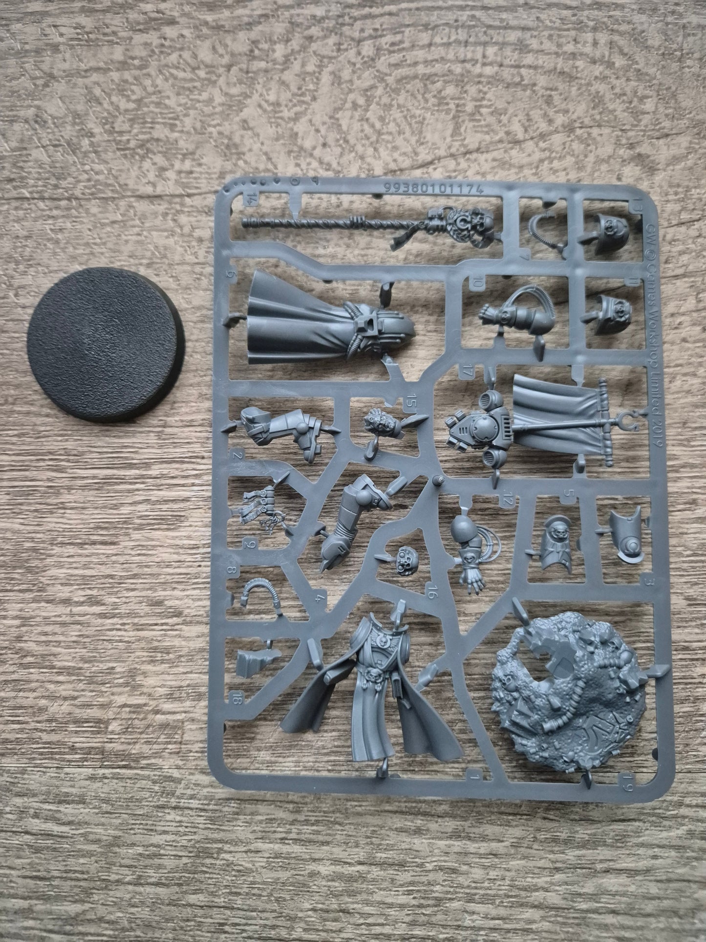 Einzelgussrahmen Ultramarine Scriptor-Magister Tigurius