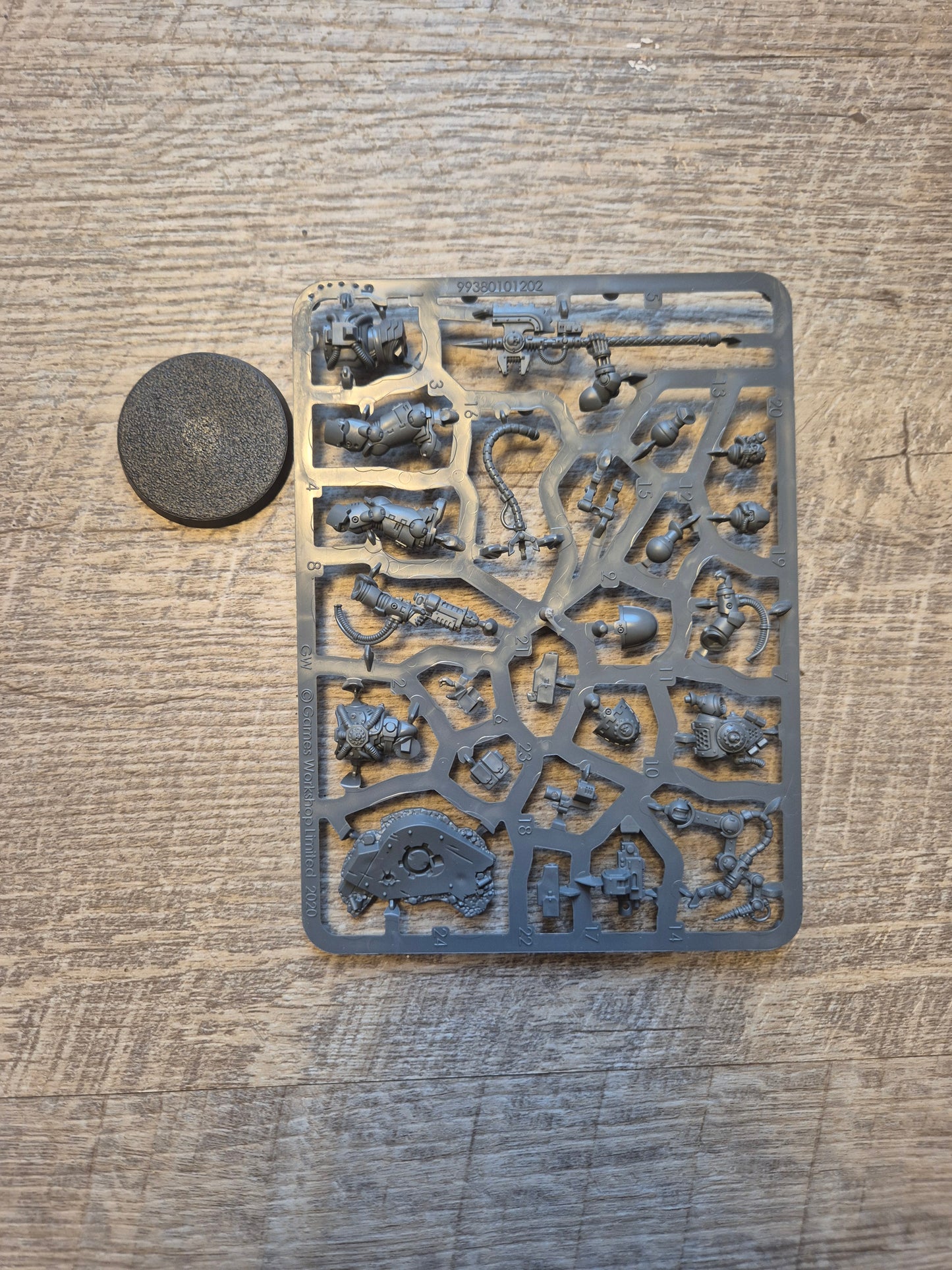 Einzelgussrahmen Space Marine Techmarine