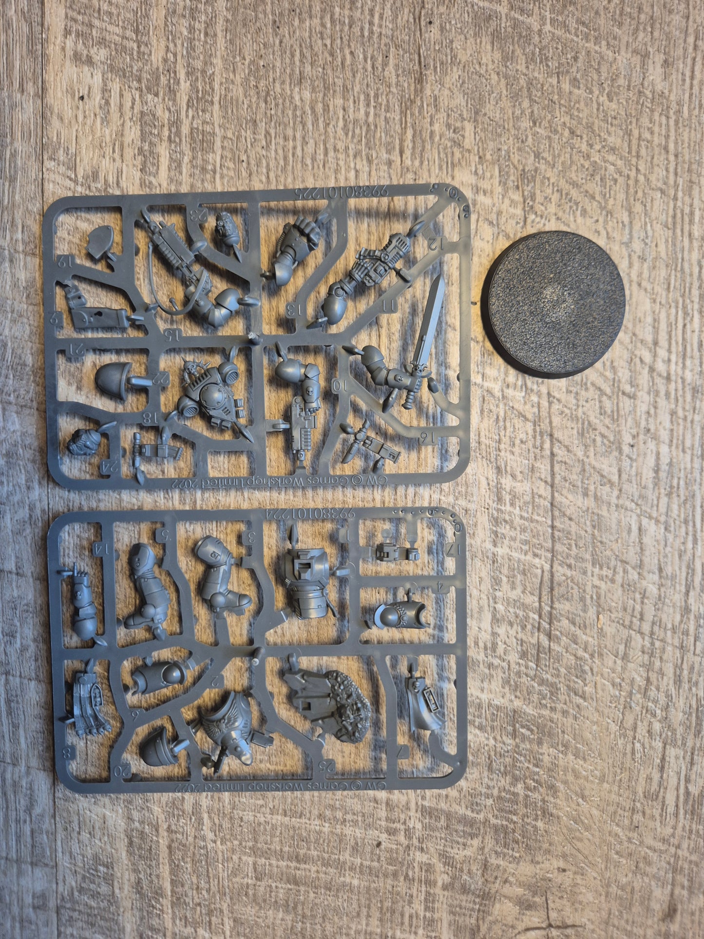 Einzelgussrahmen Space Marine Lieutenant