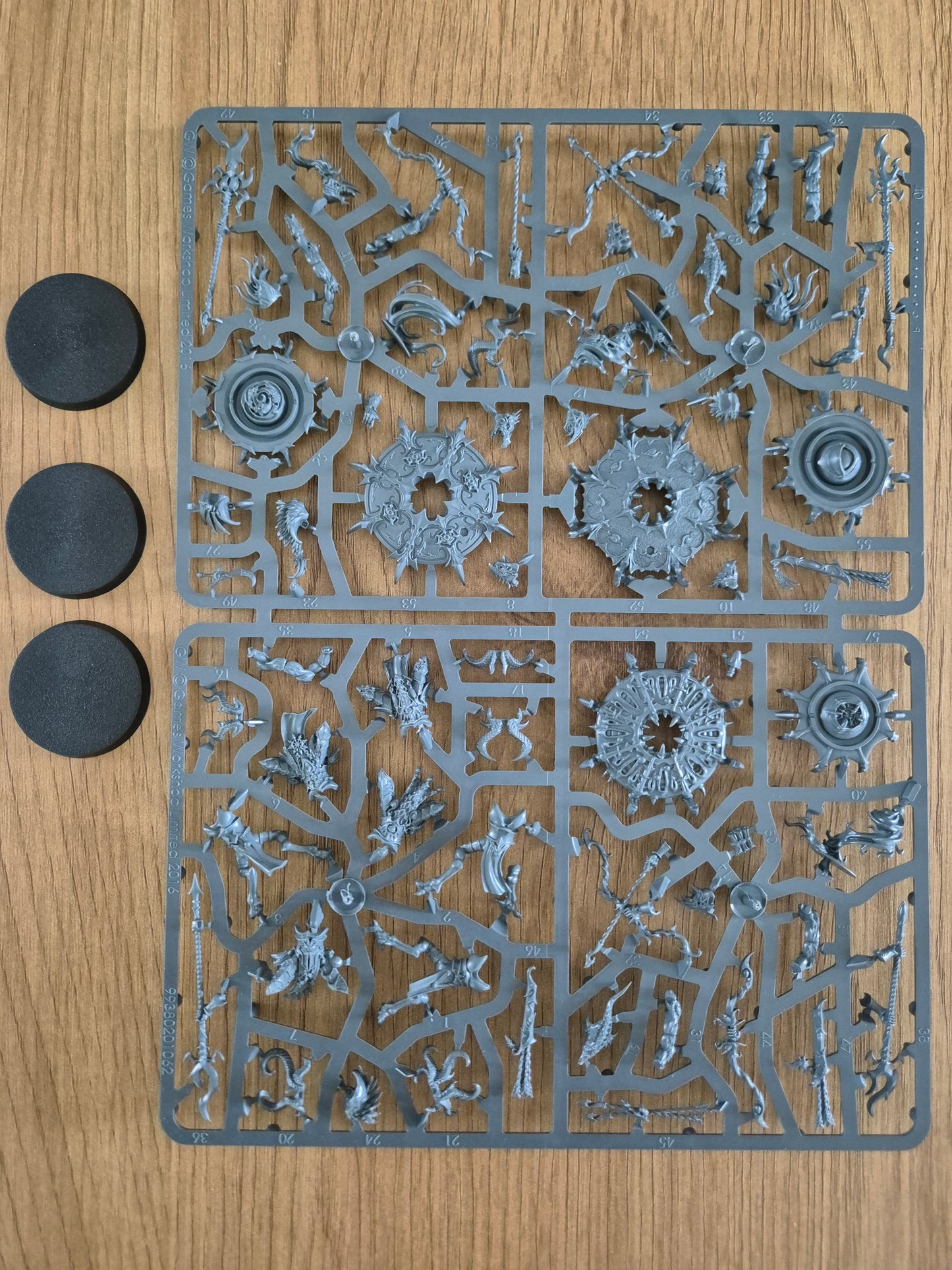 Einzelgussrahmen Thousand Sons Tzaangor Erleuchtete