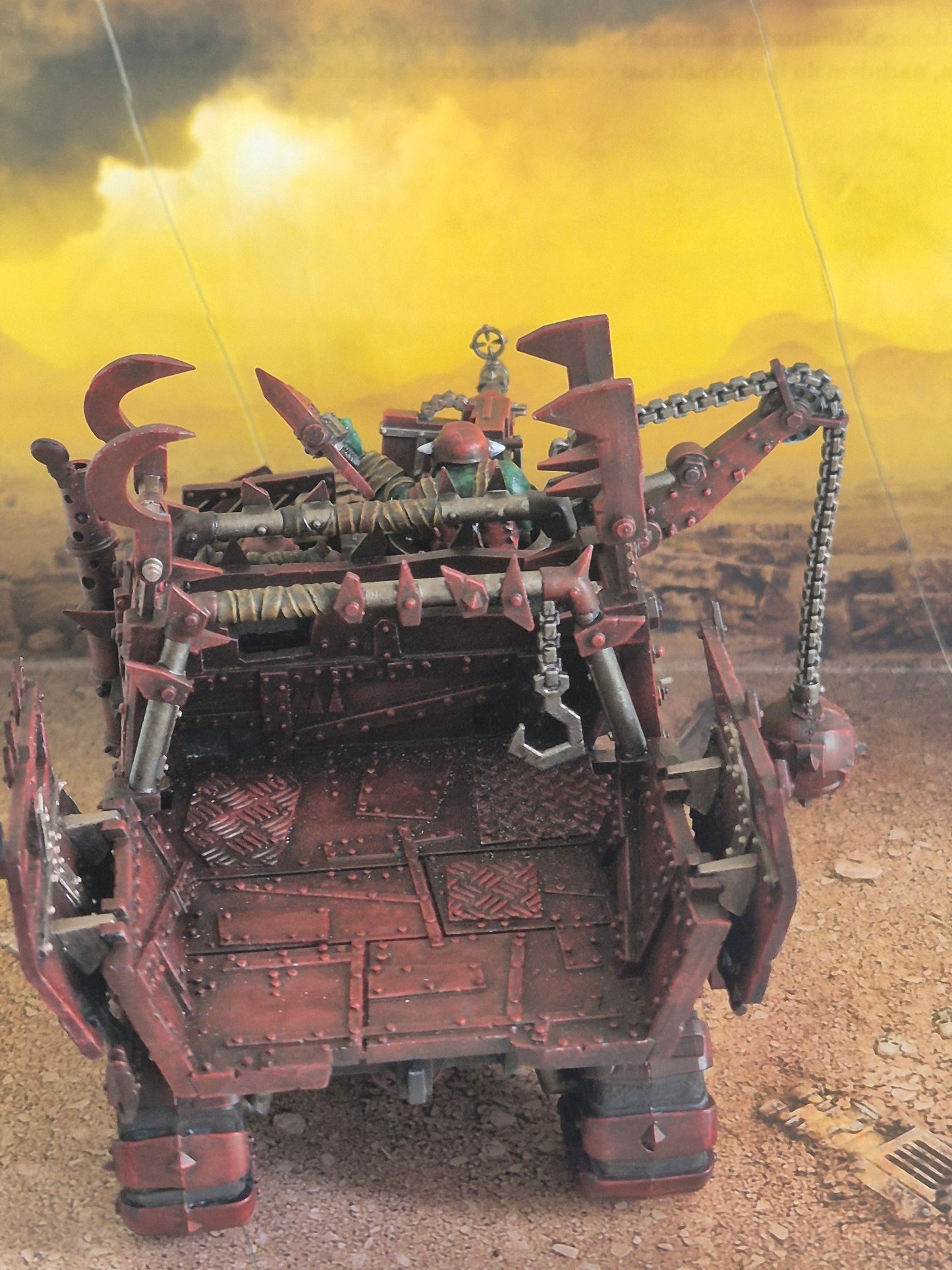 Warhammer 40K Ork Truck gebaut & bemalt