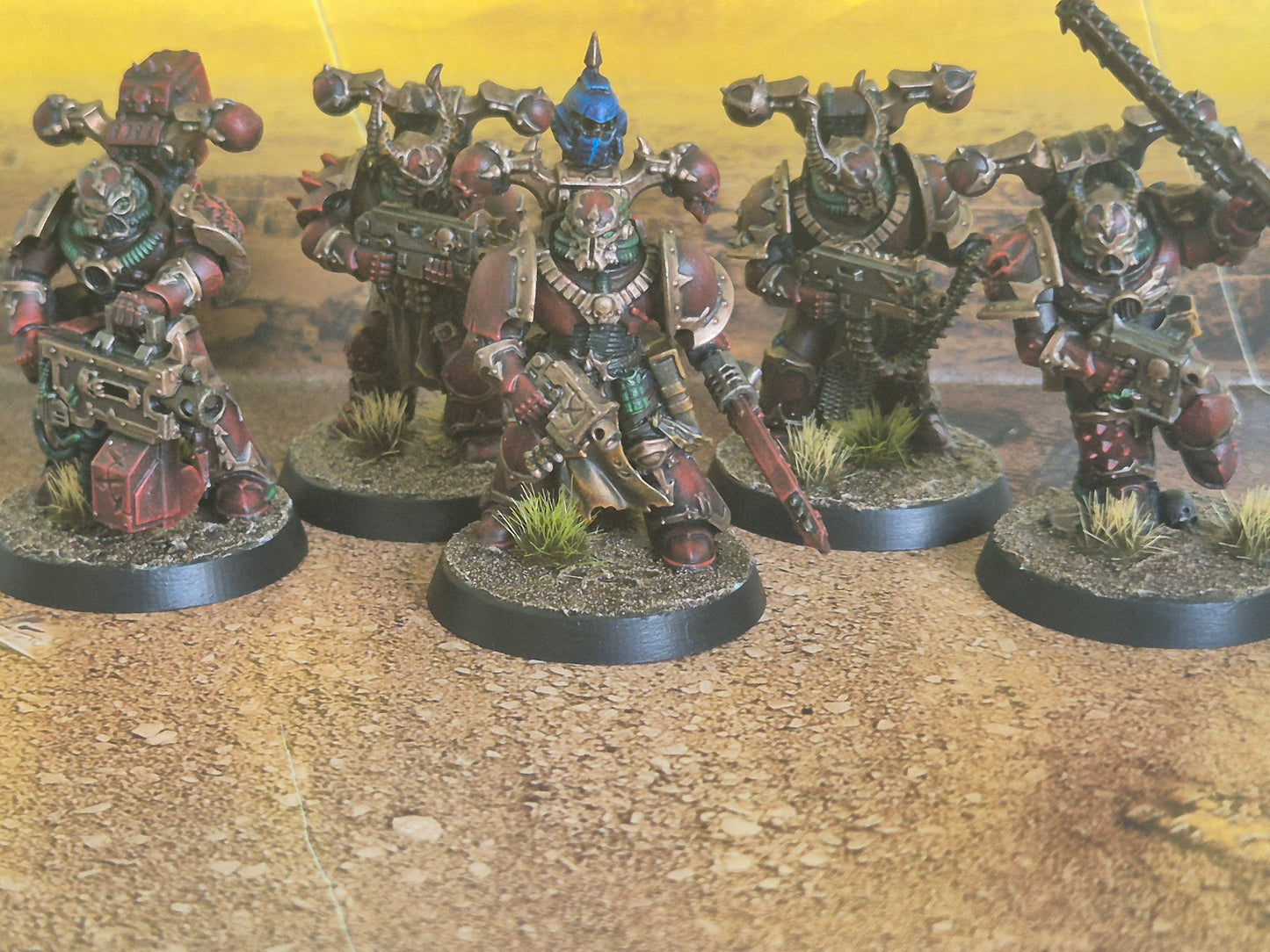 Chaos Space Marines Legionaries (5 Marines) gebaut & bemalt auf Bestellung