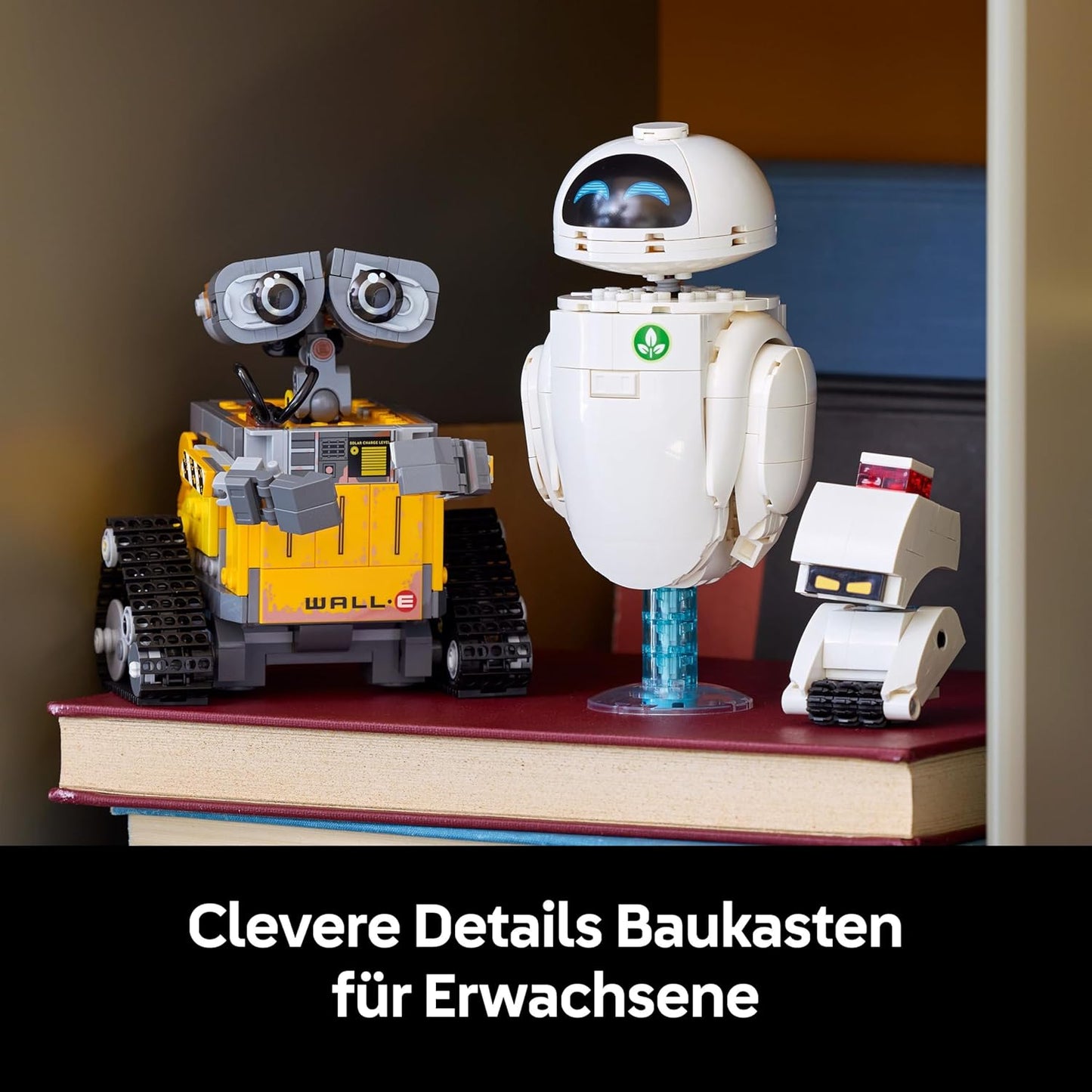LEGO ǀ Disney and Pixar Wall-E und EVE - Modellbau für Erwachsene - aus Steinen gebaute Roboter mit M-O & Hal Figuren - DIY Deko - Sammlerstück & Geschenk für Fans - 43279