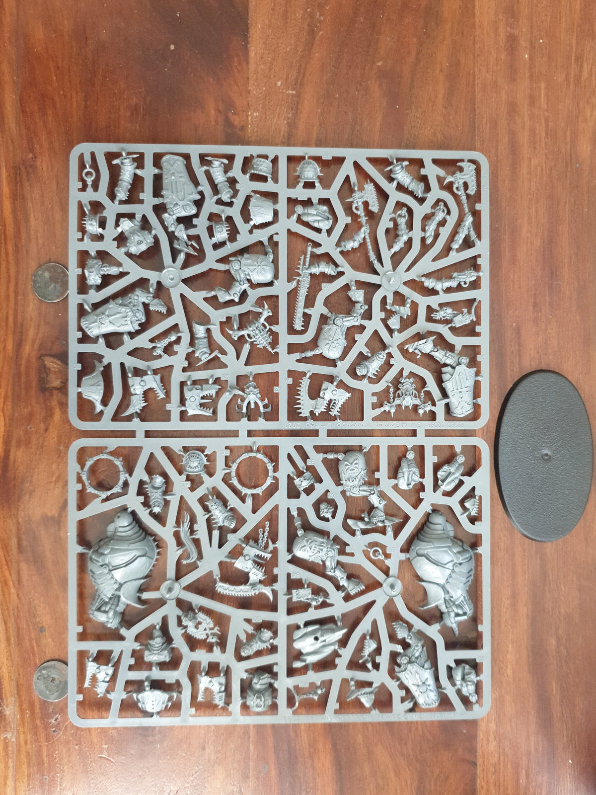Einzelgussrahmen World Eater Champion auf Moloch